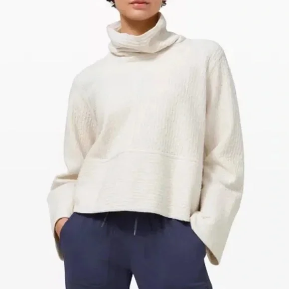 LULULEMON RETREAT YOURSELF PULLOVER SWEATER TOP SIZE 4 ❌OVERSIZED - Picture 1 of 10